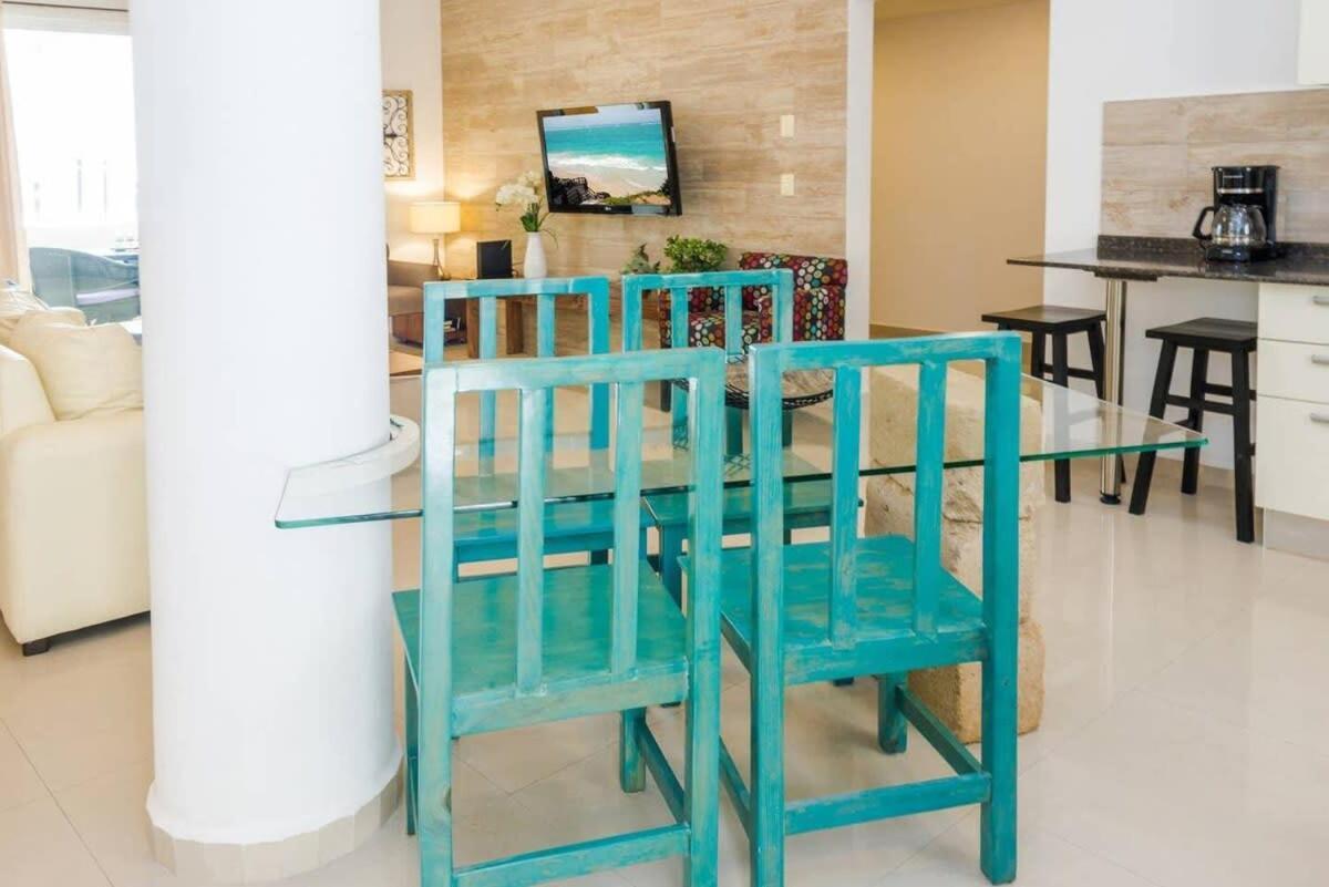 Apartamento Modern Condo, Just Steps To Mamitas & 5th Playa del Carmen