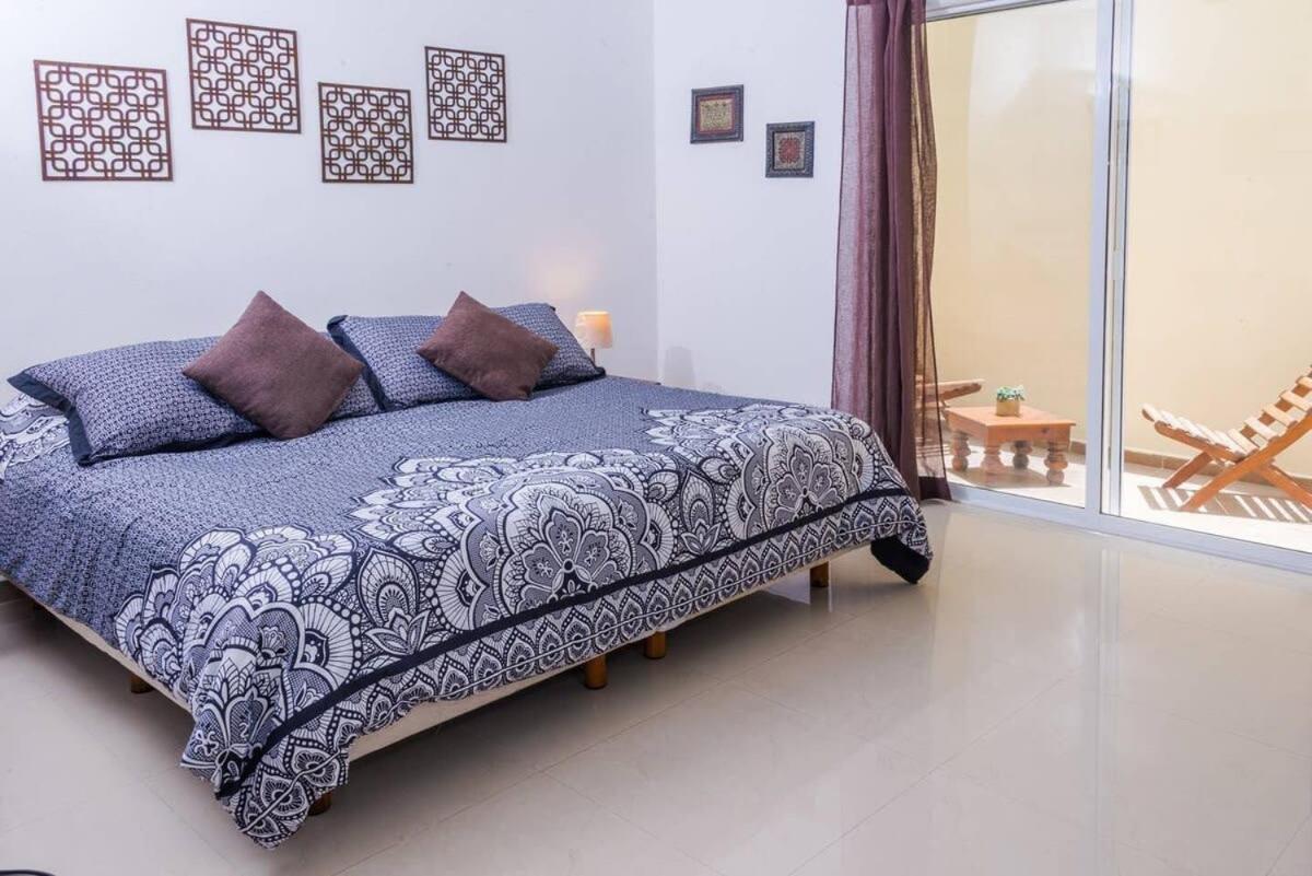 Modern Condo, Just Steps To Mamitas & 5th Apartamento *