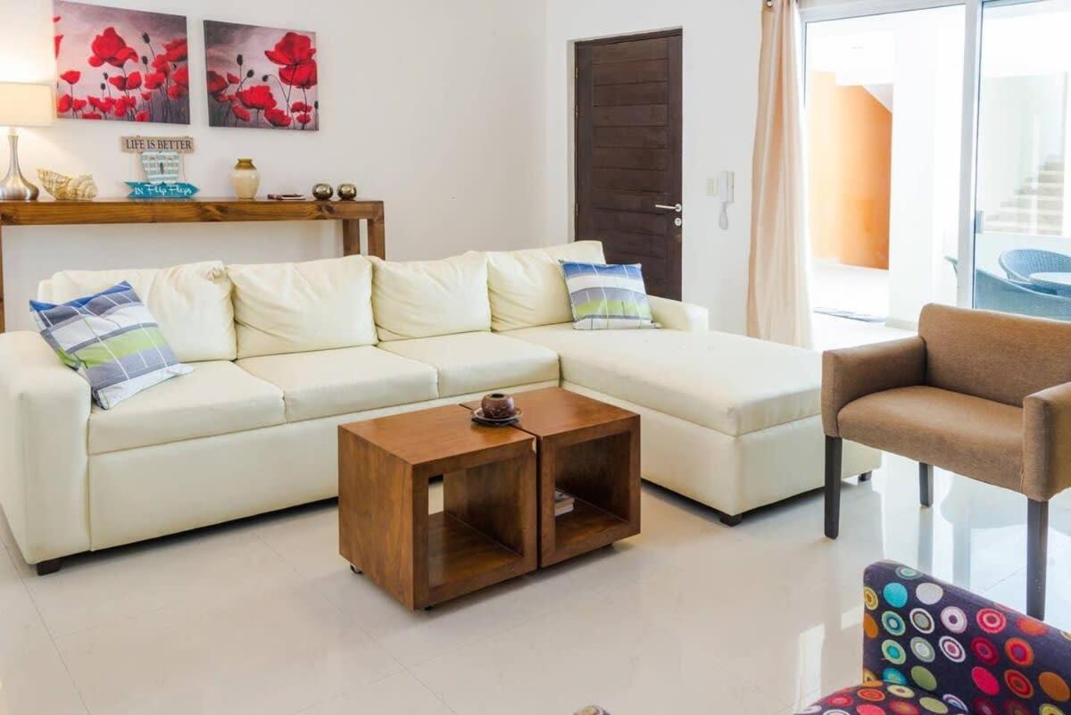 Modern Condo, Just Steps To Mamitas & 5th Apartamento *